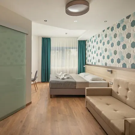 Kristály Hotel 4*