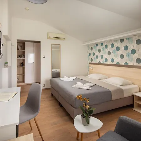 Kristály Hotel 4*