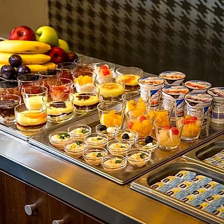Kristaly Hotel 4*