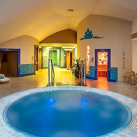 Kristaly Hotel Keszthely
