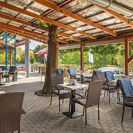 Kristaly Hotel 4*