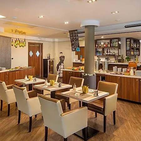 Kristaly Hotel 4*