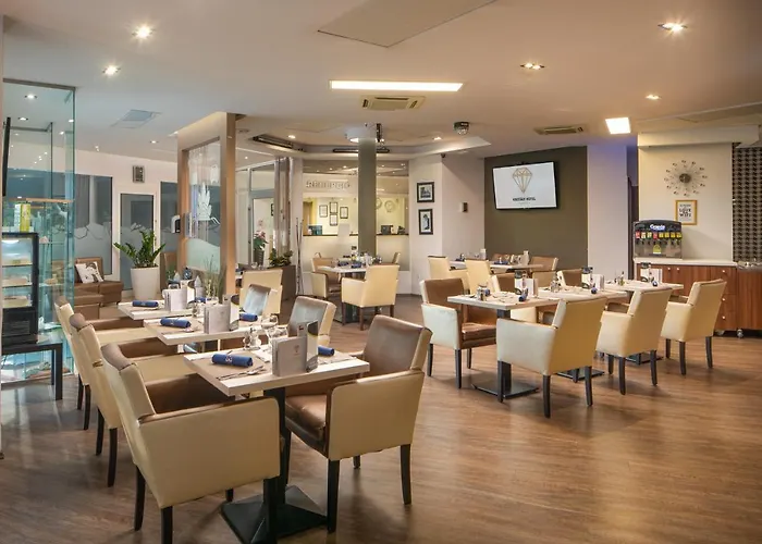 Kristaly קסזטלי